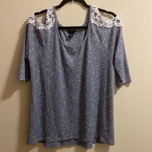 Rue 1X cold shoulder knit top